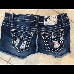 Miss Me Shorts Size 26